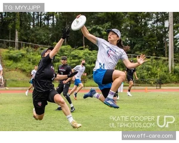 上海飞盘队在极限运动会中的默契配合与战术分析